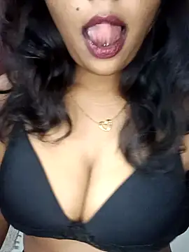 Tamil kavinila online show from 12/20/25, 04:03