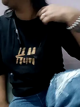 Kavya Rathore online show from 12/22/25, 04:31