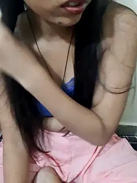 Snapshot of Naira-Tripathi chatting on 10/08/25, 05:05 Naira-Tripathi online show from 10/08/25, 05:05