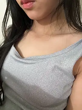 Desi sara online show from 11/28/25, 04:04