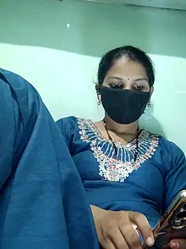 poojam93 online show from 09/17/25, 02:08