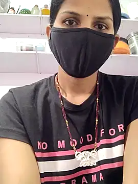 poojam93 online show from 09/30/25, 01:32