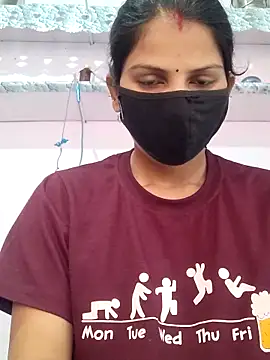 poojam93 online show from 11/21/25, 02:54