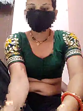 poojam93 online show from 12/16/25, 03:33