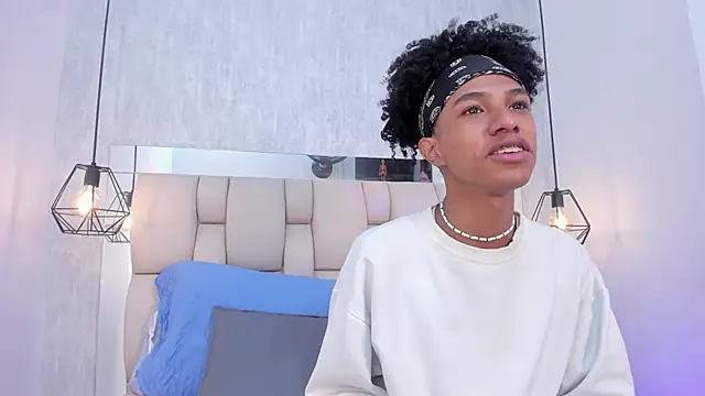 Johan gz  online show from 10/08/25, 11:52