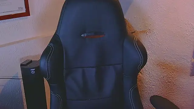 Lucien Gray  online show from 09/30/25, 06:13