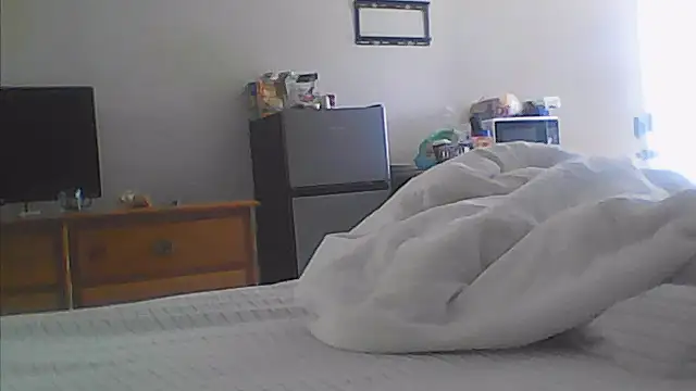 sarahkat86 online show from 09/26/25, 02:21