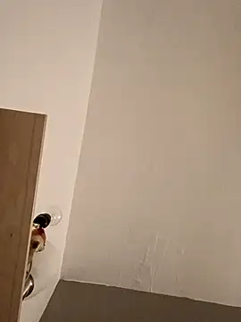 sarahkat86 online show from 02/14/26, 11:12