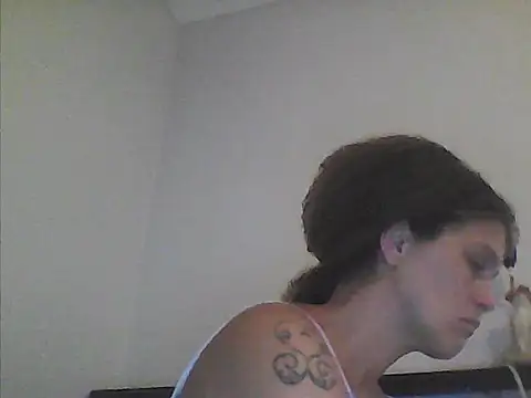 sarahkat86 online show from 03/24/26, 11:21