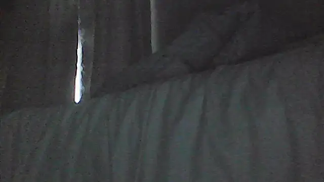 sarahkat86 online show from 04/20/26, 11:46