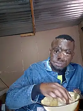 celazimnike062127 online show from 04/21/26, 03:07