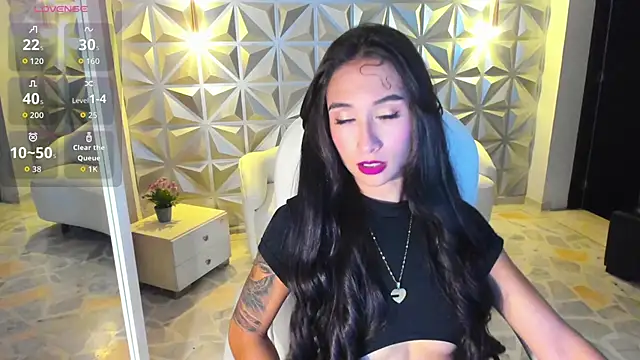Snapshot of hellen_tease chatting on 05/22/26, 12:55 hellen tease online show from 05/22/26, 12:55