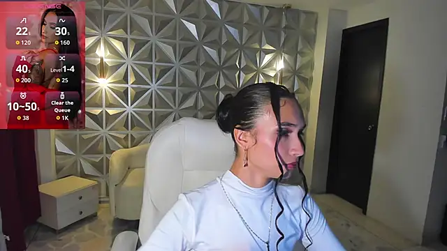 Snapshot of hellen_tease chatting on 06/10/26, 12:37 hellen tease online show from 06/10/26, 12:37