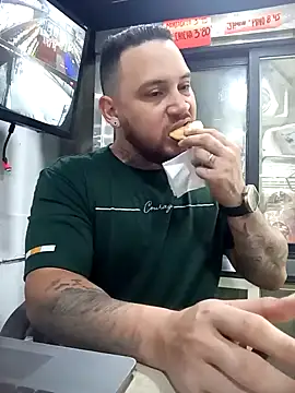 Catire10  online show from 10/22/25, 01:33