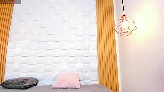 AriaBelle online show from 09/11/25, 05:02