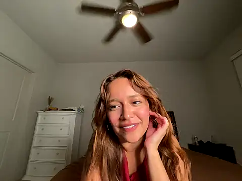 Snapshot of eurydicee chatting on 11/07/25, 12:43 eurydicee online show from 11/07/25, 12:43