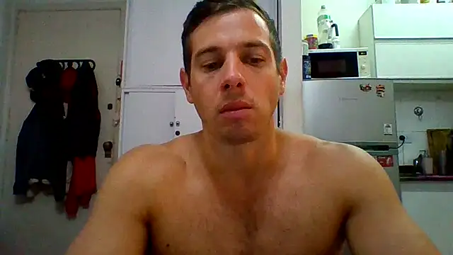 luca23millo90 online show from 03/31/26, 04:02