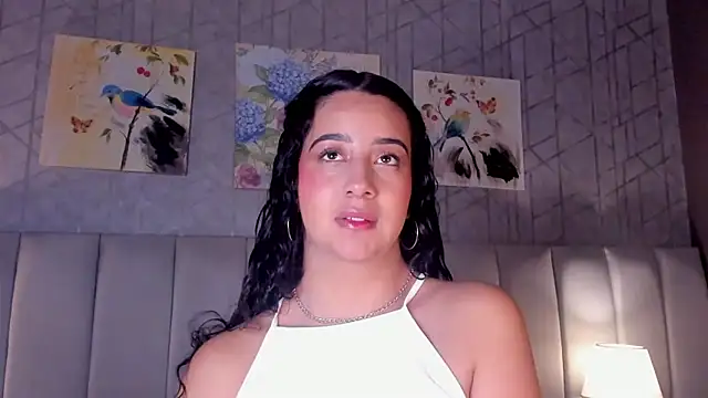 Snapshot of BellaSwwan chatting on 10/02/25, 01:18 BellaSwwan online show from 10/02/25, 01:18