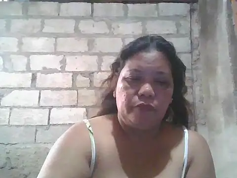 Snapshot of xxbernxxx chatting on 08/01/26, 03:28 xxbernxxx online show from 08/01/26, 03:28