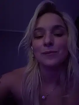 LilFleurish online show from 10/21/25, 07:36