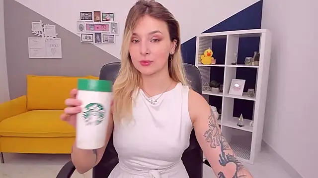 LilFleurish online show from 03/23/26, 05:33