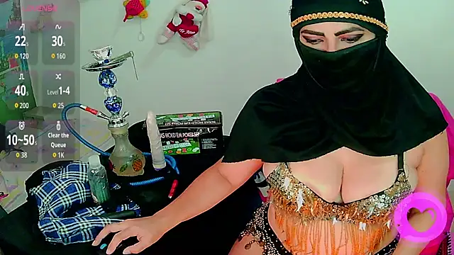 Snapshot of SultanaLayla chatting on 05/07/26, 08:25 SultanaLayla online show from 05/07/26, 08:25