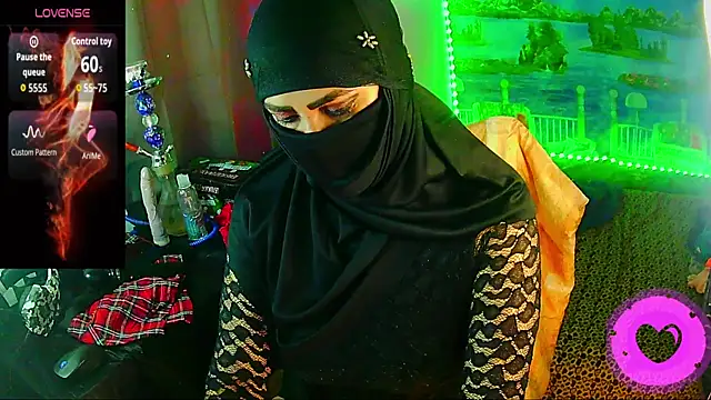 Snapshot of SultanaLayla chatting on 07/03/26, 08:26 SultanaLayla online show from 07/03/26, 08:26