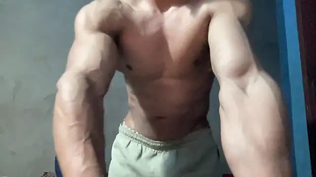 Snapshot of veilofstrength chatting on 09/30/25, 11:21 veilofstrength online show from 09/30/25, 11:21