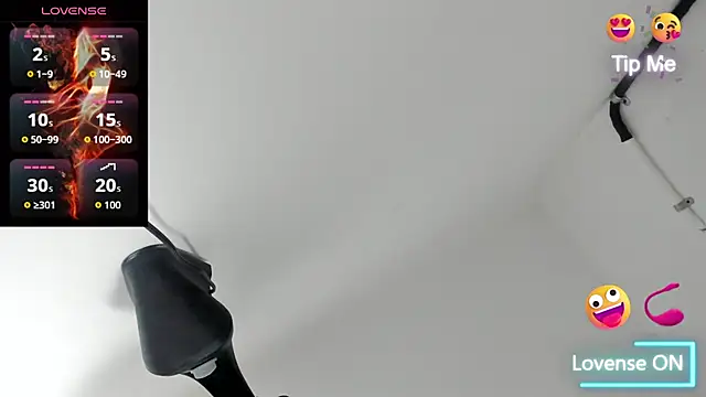 Snapshot of sweet__vanessa1 chatting on 09/17/25, 04:14 sweet vanessa1 online show from 09/17/25, 04:14
