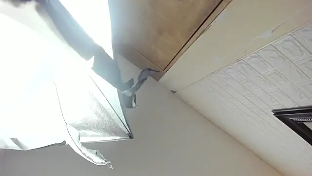 sweet  vanessa1 online show from 04/21/26, 12:23