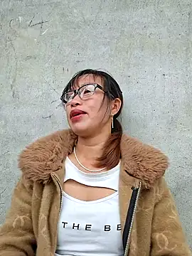 Snapshot of ngocngoc_cute chatting on 10/01/25, 01:11 ngocngoc cute online show from 10/01/25, 01:11