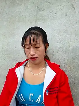 Snapshot of ngocngoc_cute chatting on 10/04/25, 12:52 ngocngoc cute online show from 10/04/25, 12:52