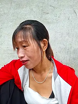 Snapshot of ngocngoc_cute chatting on 10/06/25, 01:14 ngocngoc cute online show from 10/06/25, 01:14