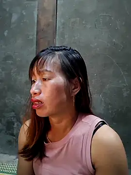 Snapshot of ngocngoc_cute chatting on 10/09/25, 01:09 ngocngoc cute online show from 10/09/25, 01:09