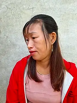 Snapshot of ngocngoc_cute chatting on 10/10/25, 01:15 ngocngoc cute online show from 10/10/25, 01:15