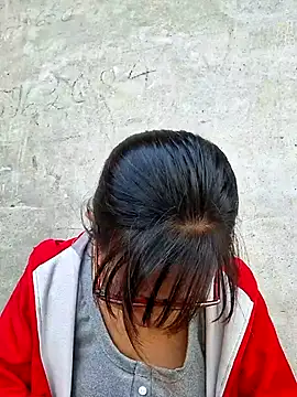 Snapshot of ngocngoc_cute chatting on 10/13/25, 02:00 ngocngoc cute online show from 10/13/25, 02:00