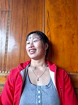 Snapshot of ngocngoc_cute chatting on 10/18/25, 03:53 ngocngoc cute online show from 10/18/25, 03:53