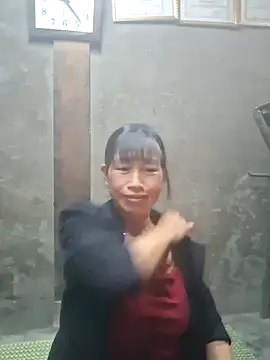 Snapshot of ngocngoc_cute chatting on 10/29/25, 02:19 ngocngoc cute online show from 10/29/25, 02:19