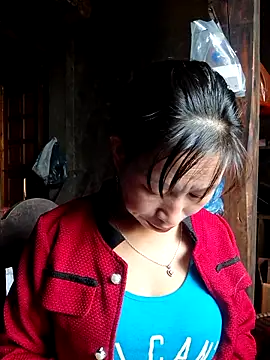 Snapshot of ngocngoc_cute chatting on 11/08/25, 03:29 ngocngoc cute online show from 11/08/25, 03:29