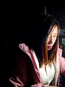 Snapshot of ngocngoc_cute chatting on 12/03/25, 12:14 ngocngoc cute online show from 12/03/25, 12:14