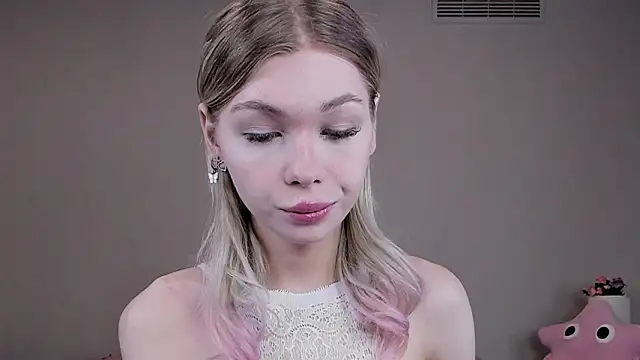 Blondy Fina online show from 03/08/26, 04:38