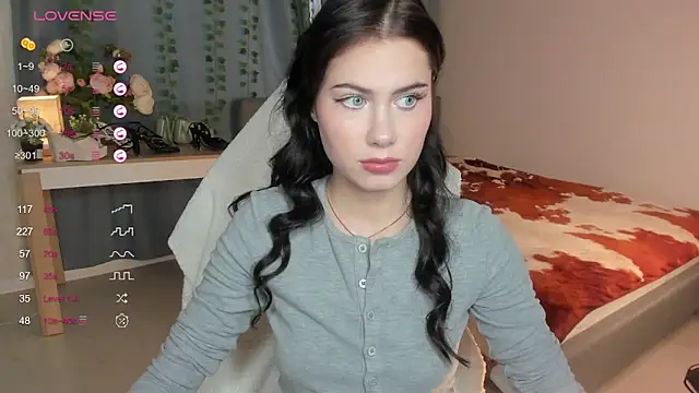 Vanellopes online show from 10/30/25, 11:55