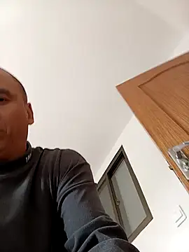 CWQ123 online show from 10/10/25, 01:04