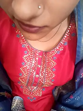 Neha Tyagi online show from 10/26/25, 05:13