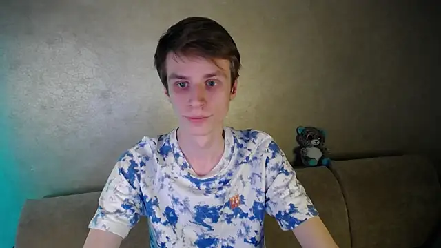 Snapshot of yes_cute_boy_ chatting on 03/27/26, 06:18 yes cute boy online show from 03/27/26, 06:18