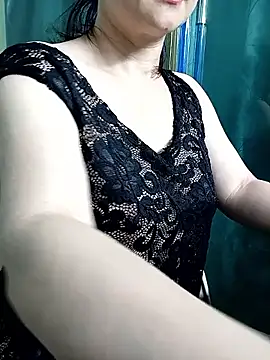 Snapshot of Spa-LinhLinh chatting on 09/15/25, 07:36 Spa-LinhLinh online show from 09/15/25, 07:36