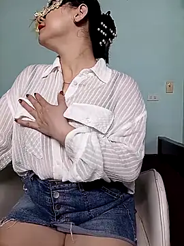 Snapshot of Spa-LinhLinh chatting on 09/28/25, 07:52 Spa-LinhLinh online show from 09/28/25, 07:52