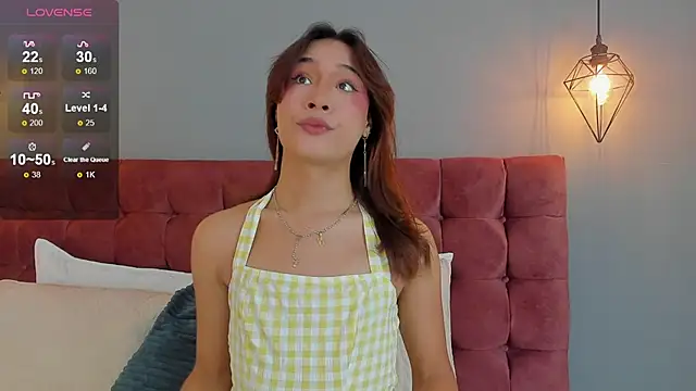 victoria decapri online show from 04/23/26, 07:38