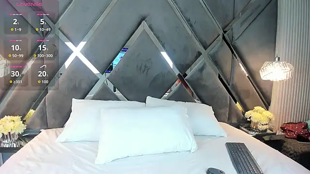 CoraimaSahin online show from 03/25/26, 04:40