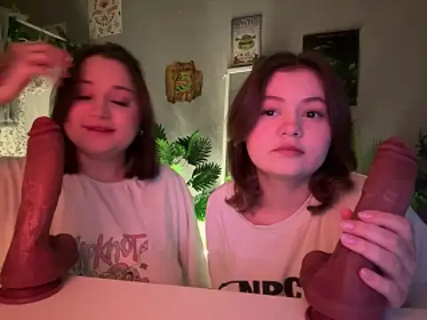 MoonIvy  online show from 01/05/26, 06:55